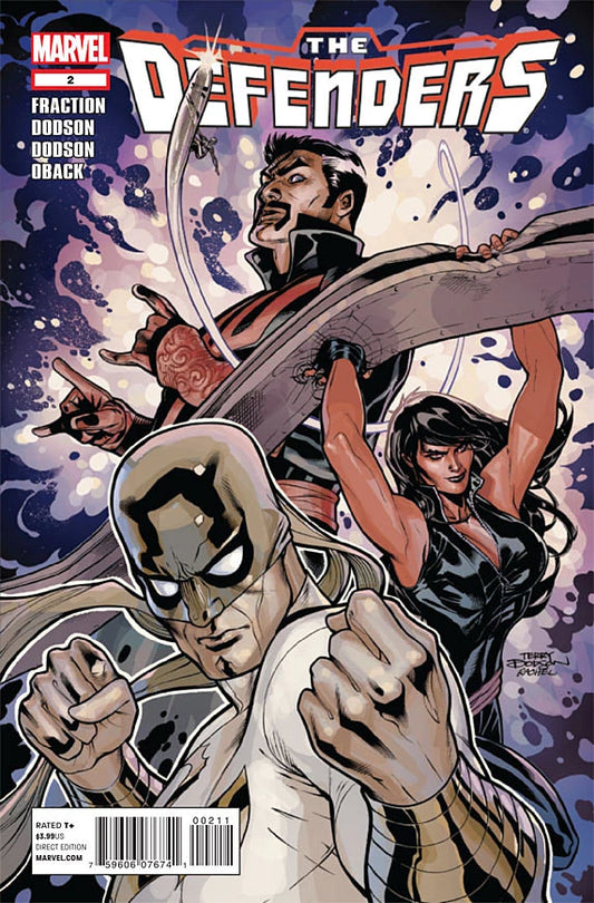 The Defenders - Vol 4 - #2 - 2012 - Breaker of Worlds - Part 2: The Prize of New Avalon - (VFN)